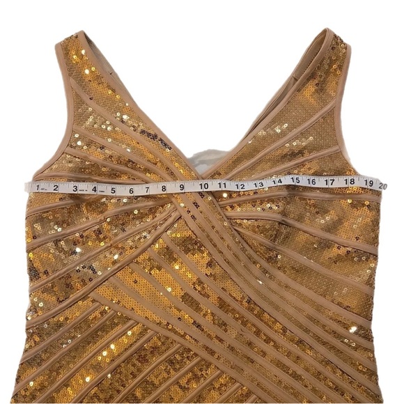 EUC Tadashi Shoji T by Tadashi Gold Sequined Sleeveless V-Neck Bodycon Dress - Picture 7 of 10